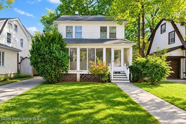 18 Princewood Avenue, Staten Island, NY 10309