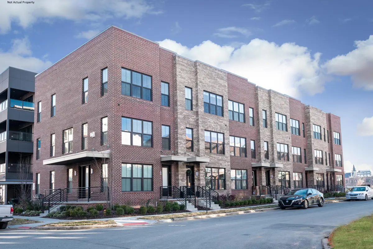 292 Dickenson Street, Columbus, OH 43215 - Image #1