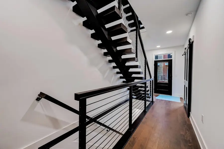 512 Riverfront Lane, Columbus, OH 43201 - Image #2