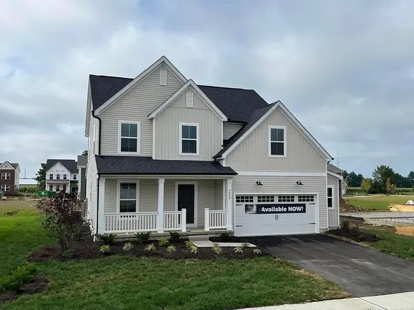 9055 Hawk Hill Way, Plain City, OH 43064