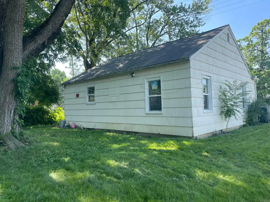 746 Oakland Park Avenue, Columbus, OH 43224 - #3