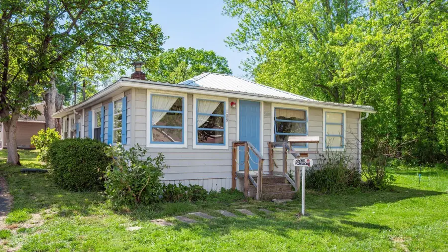 109 Beacon Light Lane, Buckeye Lake, OH 43008 - Image #2