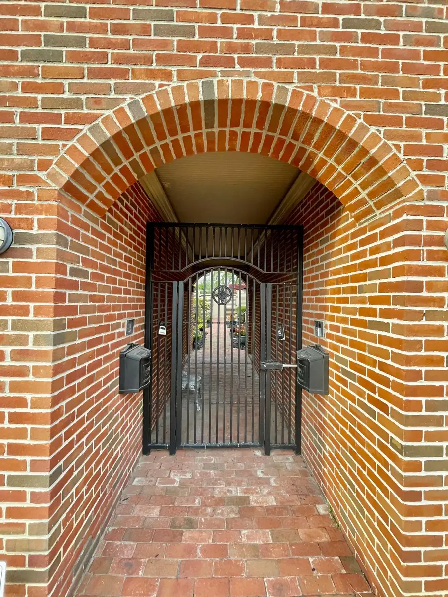 294 Zimpfer Street, Columbus, OH 43206 - Image #2