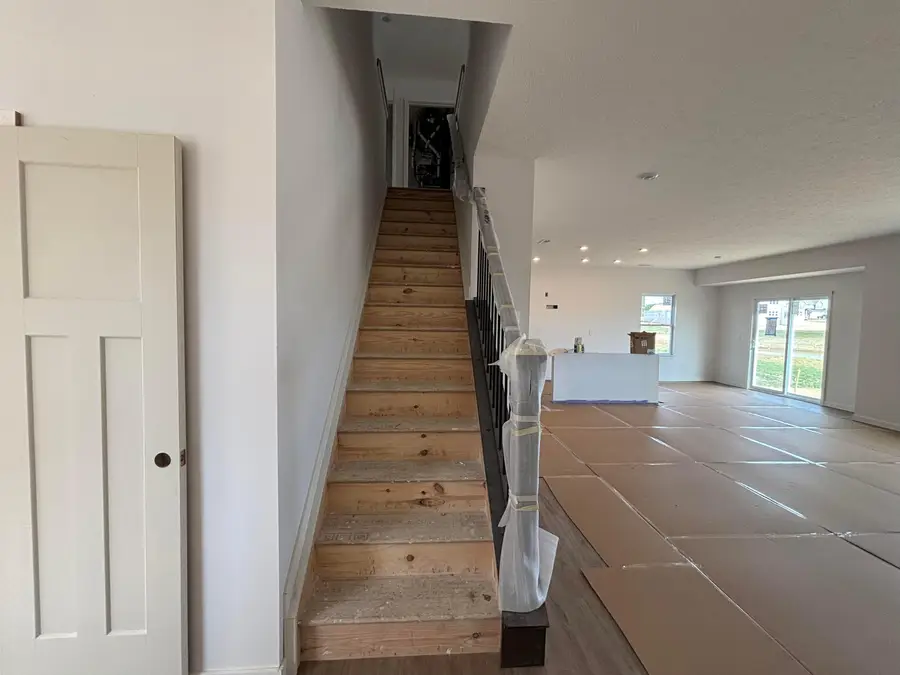 8200 Alban Woods Way Nw, Canal Winchester, OH 43110 - Image #3