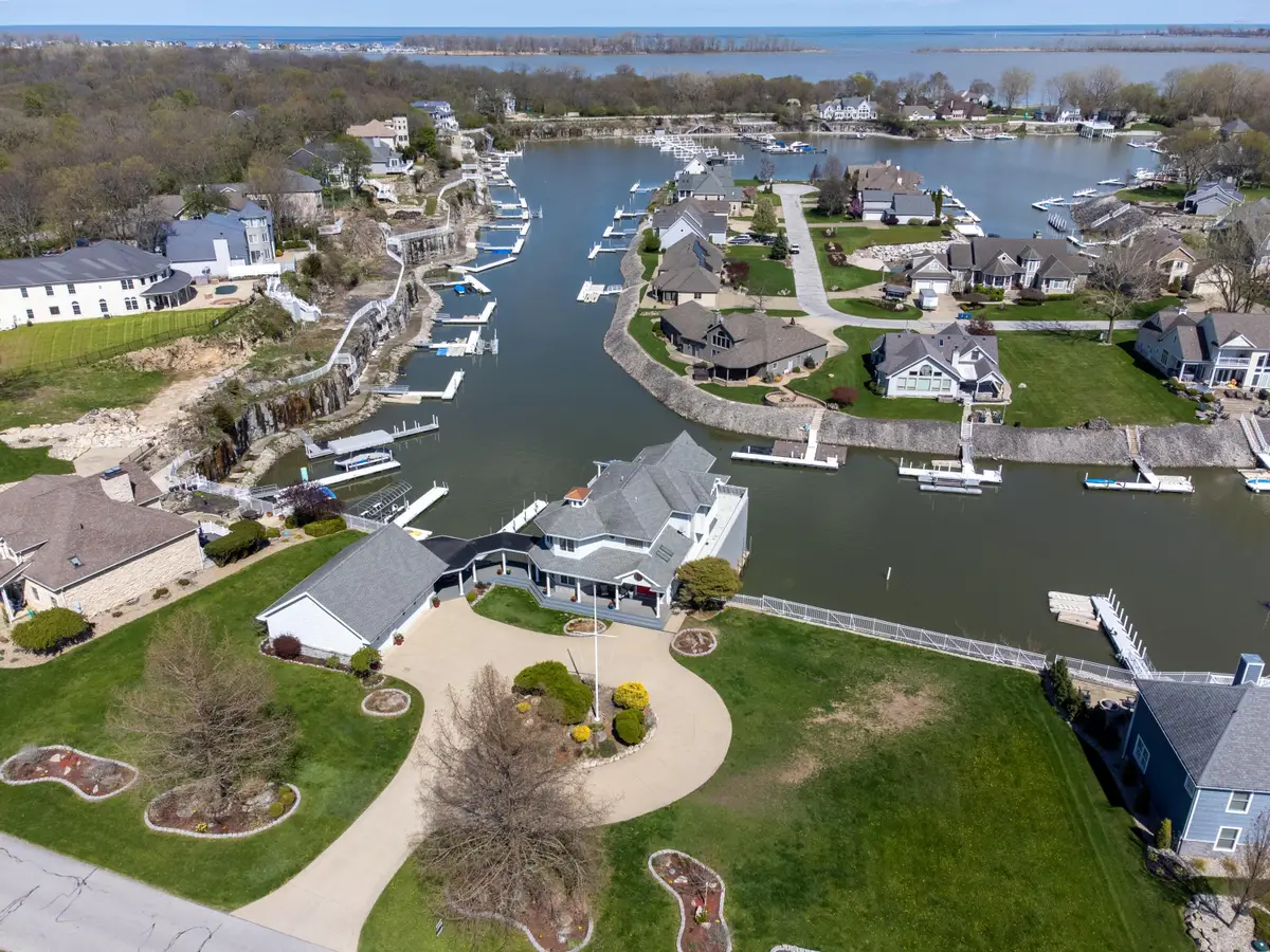4009 S Woodcliff Drive, Marblehead, OH 43440 - Image #1