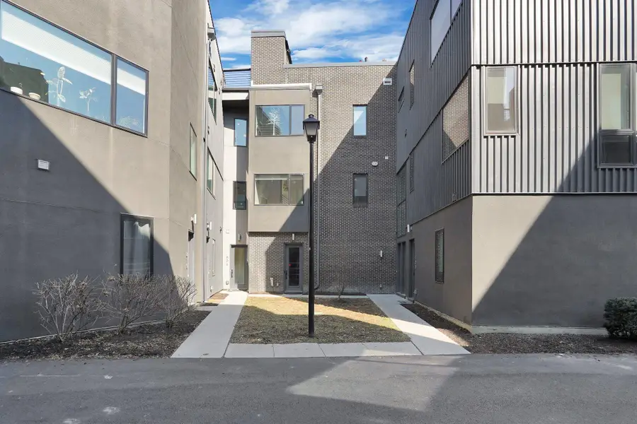 806 Senco Lane, Columbus, OH 43215 - Image #2