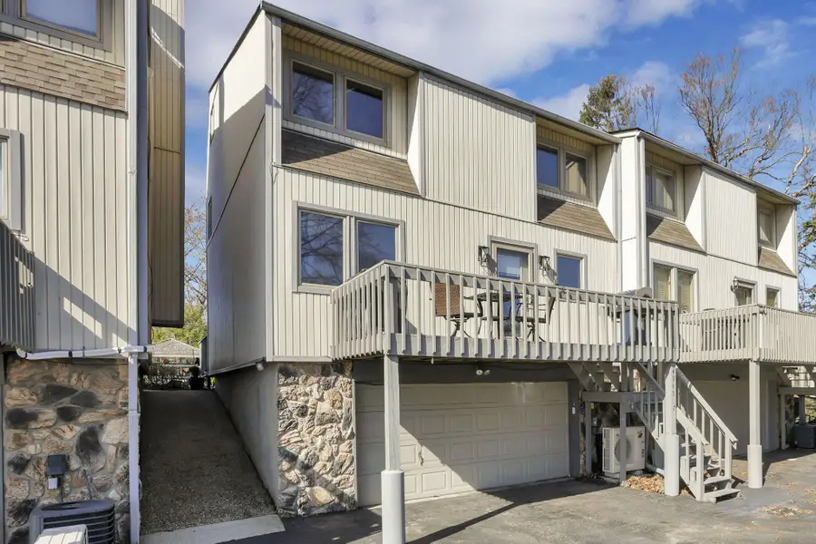 4945 Walnut Road, Buckeye Lake, OH 43008 - #2