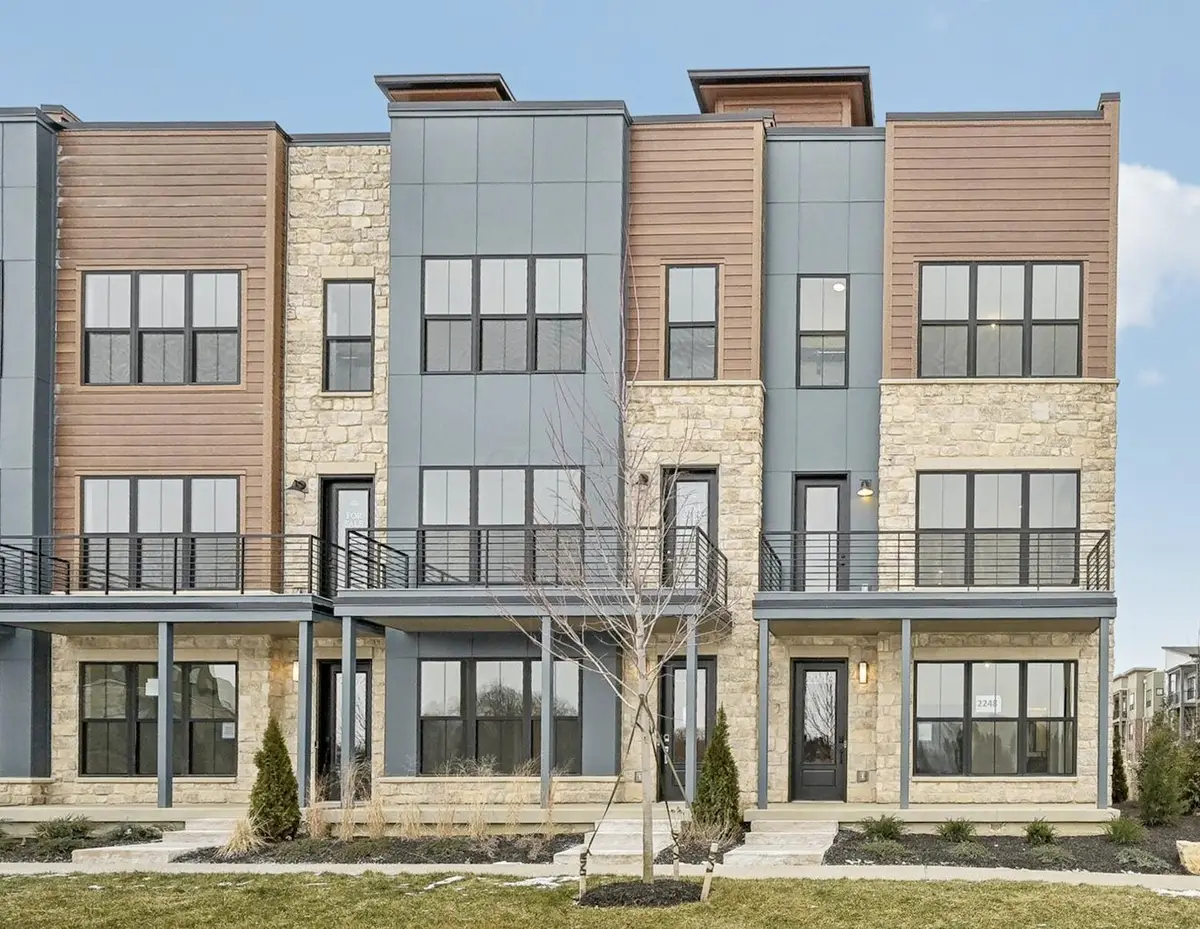 2250 Quarry Trails Drive, Columbus, OH 43228 - Image #1