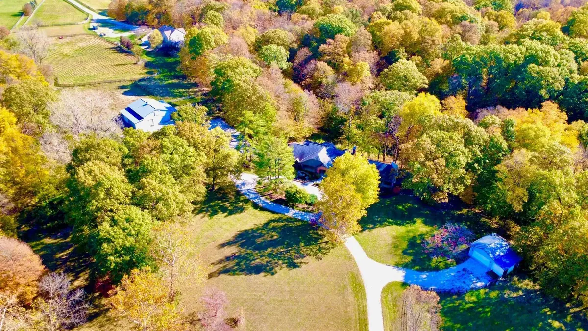 3945 Headleys Mill Road Sw, Pataskala, OH 43062 - Image #1