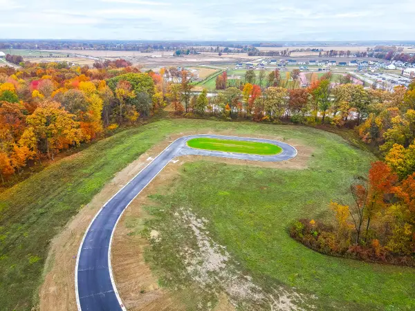 8340 Canopy Glen Drive, Plain City, OH 43064