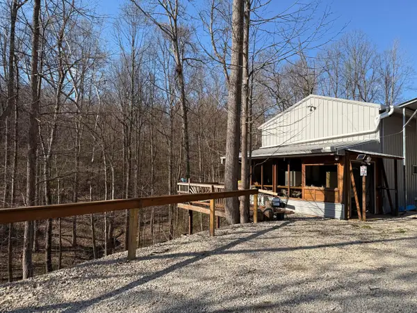 7285 Bohemian Road Se, Corning, OH 43730