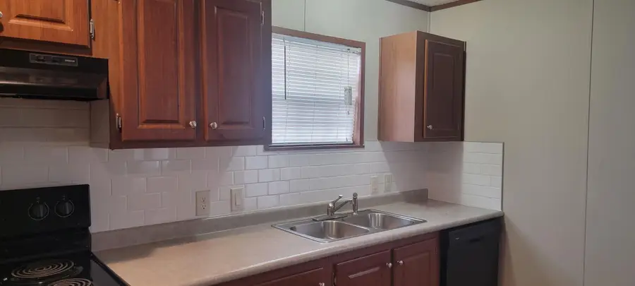 3137 Westerville Road, Columbus, OH 43224 - Image #2