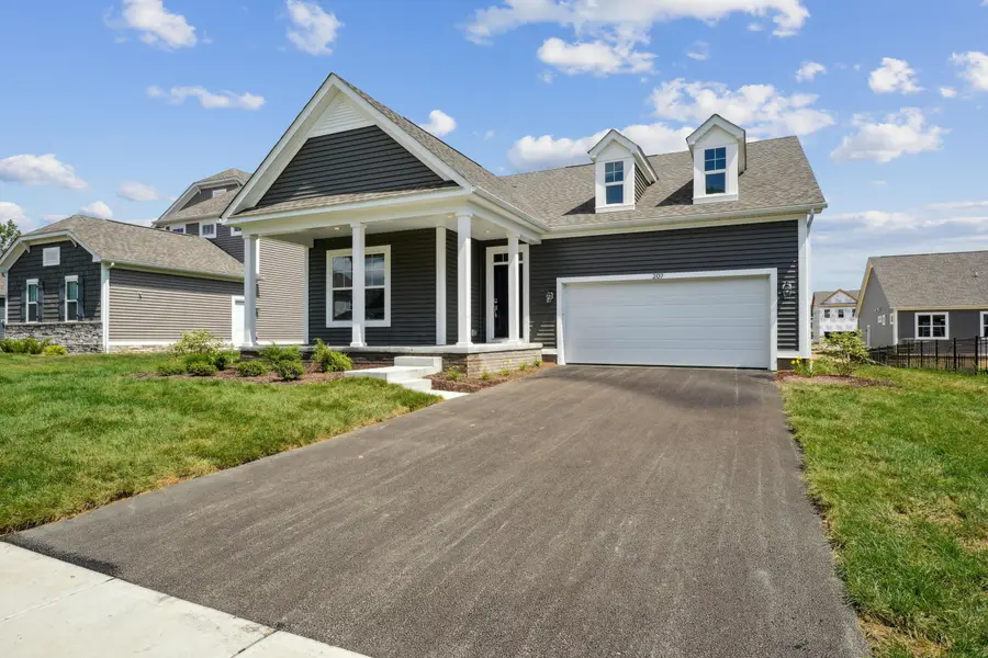 207 Isleta Drive, Pataskala, OH 43062 - Image #2