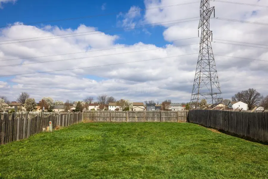 6802 Kristins Cove Lane, Canal Winchester, OH 43110 - Image #2