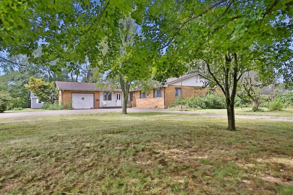 109 Hillcrest Drive, Danville, OH 43014 - Image #1