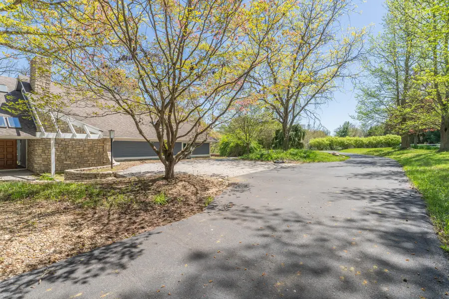 29740 Blosser Road, Logan, OH 43138 - Image #2