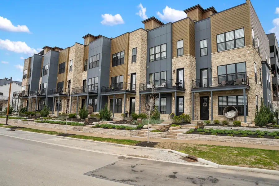 2288 Quarry Trails Drive, Columbus, OH 43228 - Image #2