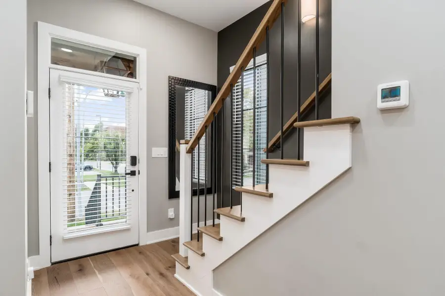 496 W 1st Avenue, Columbus, OH 43201 - Image #2