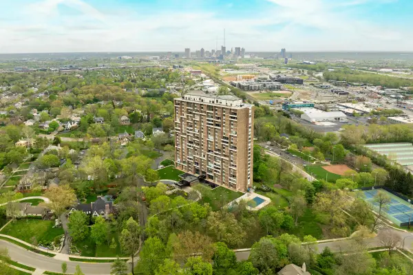 1000 Urlin Avenue, Columbus, OH 43212