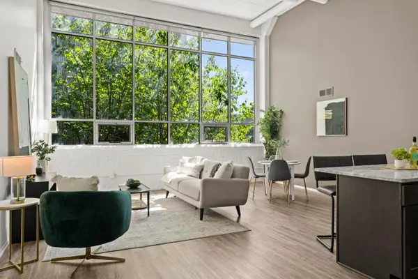 60 E Spring Street, Columbus, OH 43215