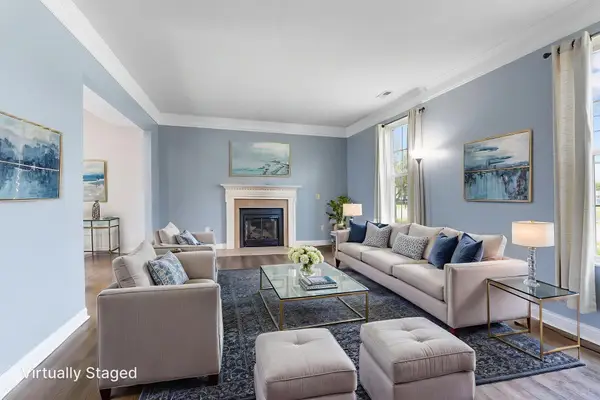 359 W Waterloo Street, Canal Winchester, OH 43110