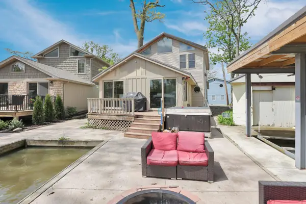 7842 Hickory Avenue, Russells Point, OH 43348