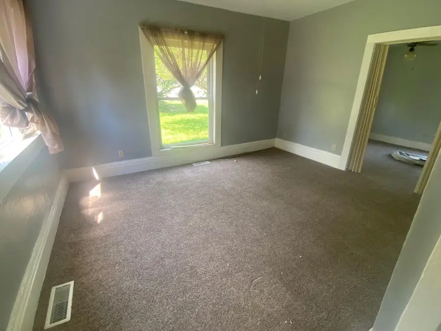 6 W Taylor Street, Ashley, OH 43003 - Image #3