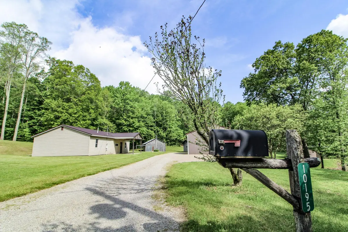 10195 Goosecreek Road, Roseville, OH 43777 - Image #1