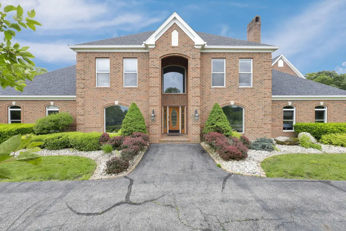 2300 Stonewall Cemetery Road Sw, Lancaster, OH 43130 - Image #1