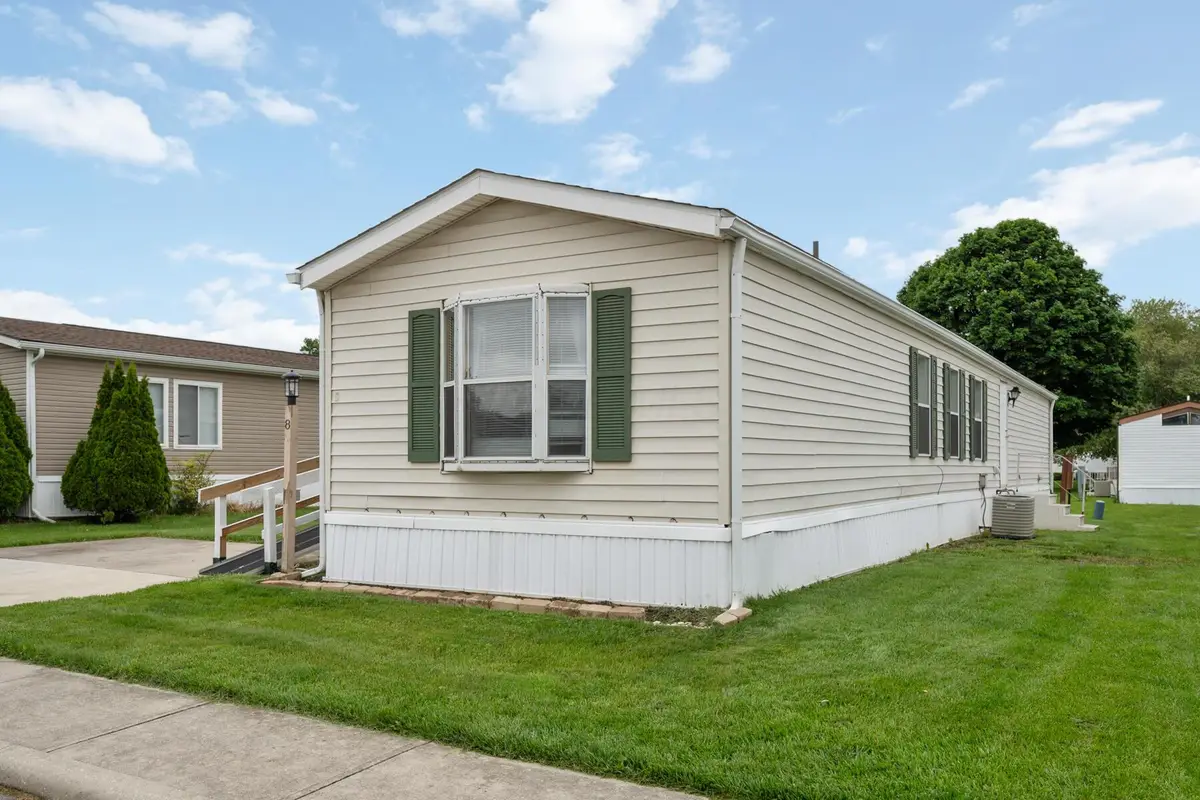 8 Winter Pine Drive, Delaware, OH 43015 - Image #1