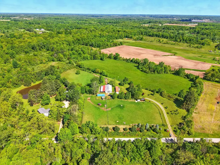 7595 Co Rd 19, Fredericktown, OH 43019 - Image #2