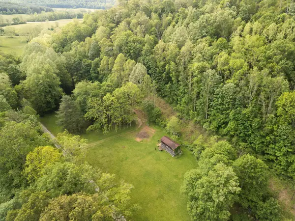 32905 Graves Road, Londonderry, OH 45647