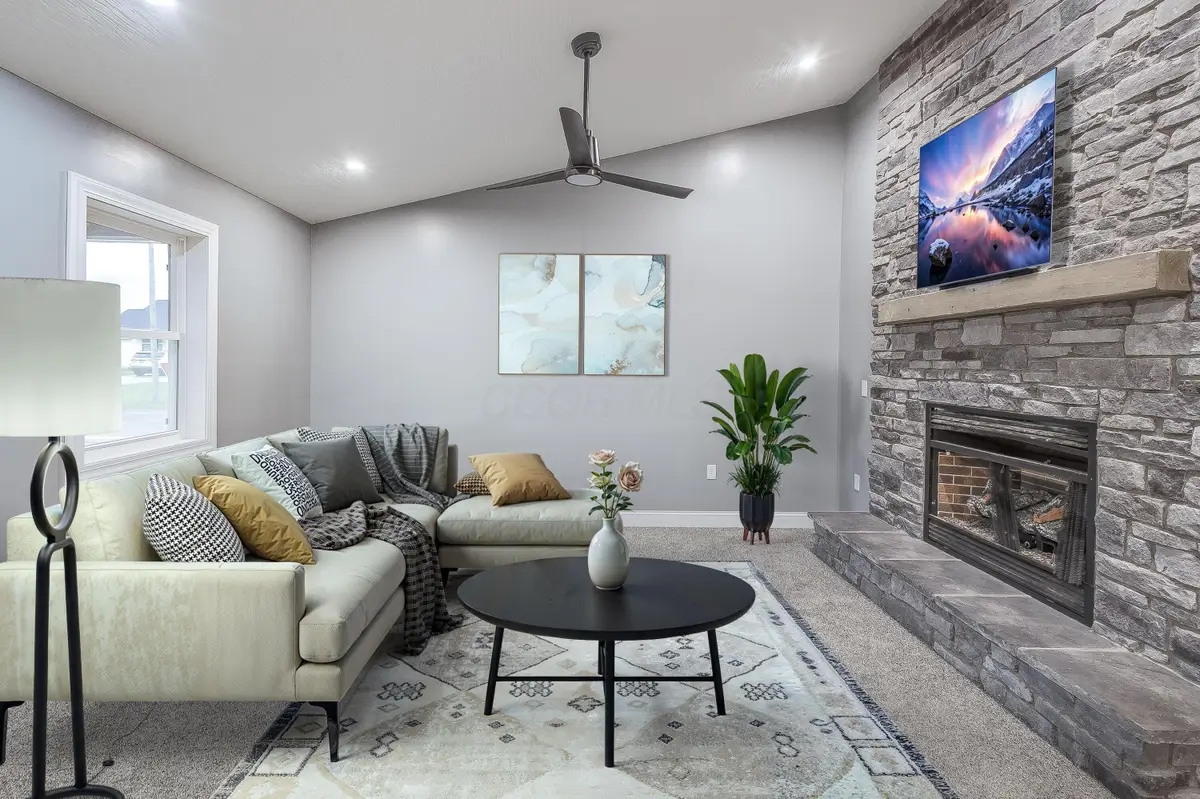 228 E Walnut Street, Danville, OH 43014 - Image #1