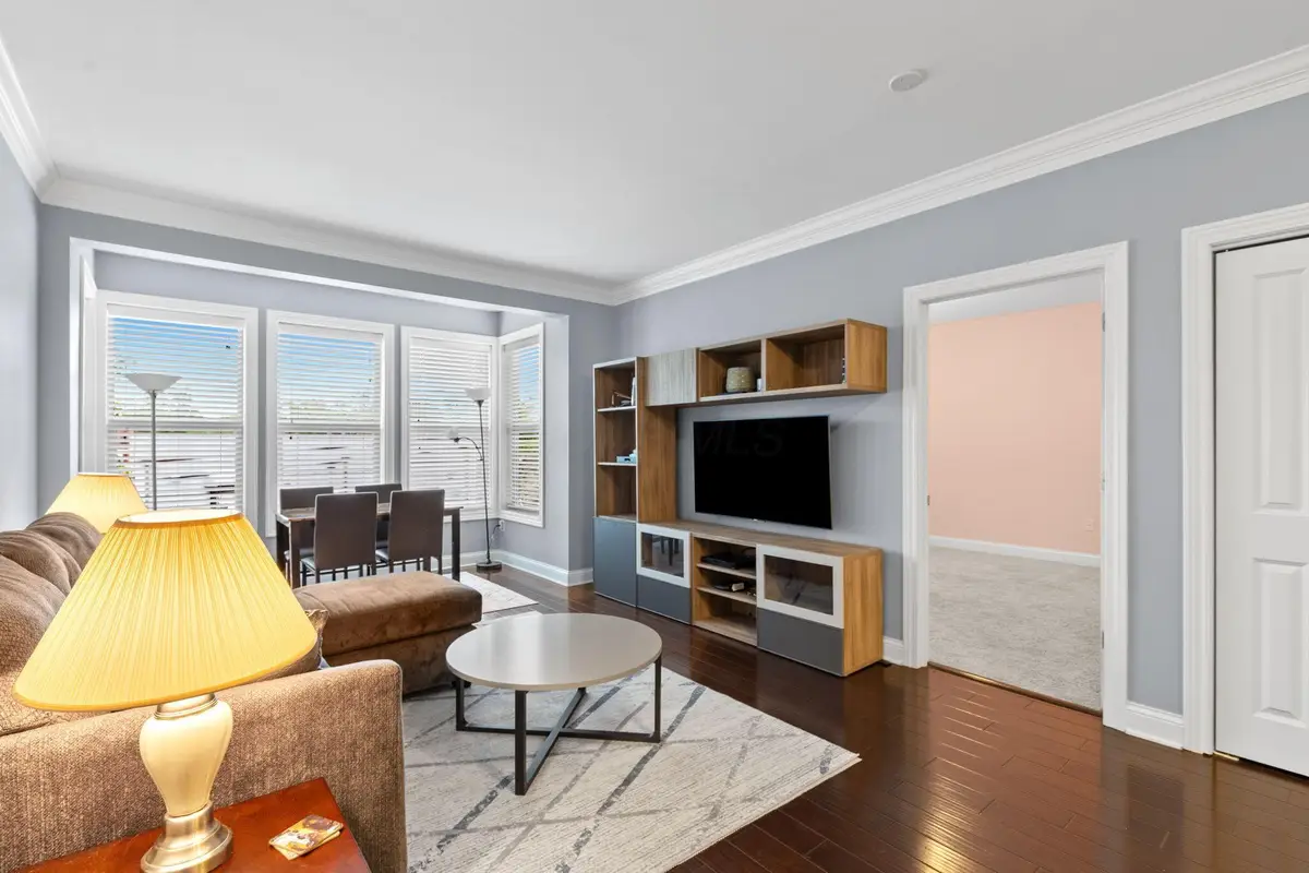 925 Ingleside Avenue, Columbus, OH 43215 - Image #1