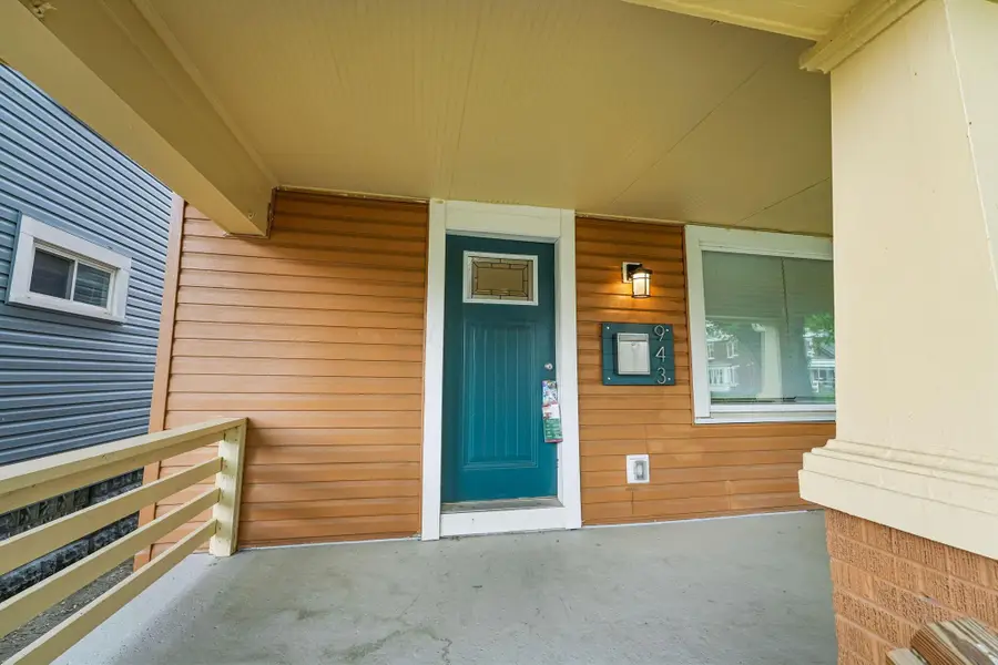943 S Champion Avenue, Columbus, OH 43206 - Image #2