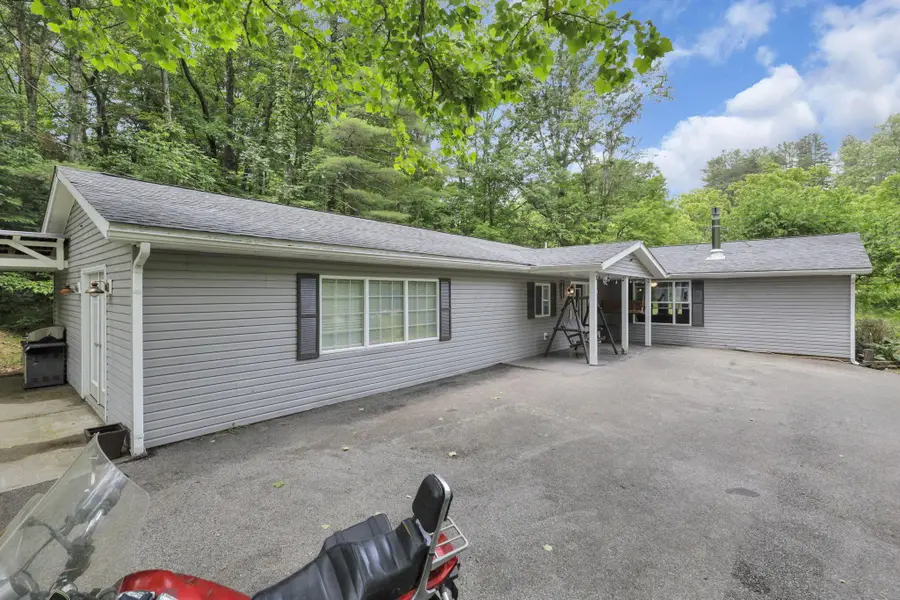 8175 Vore Ridge Road, Athens, OH 45701 - Image #3