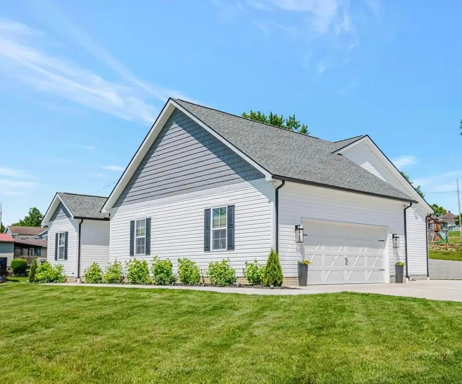 614 N North 11th Street Street, Cambridge, OH 43725 - Image #3