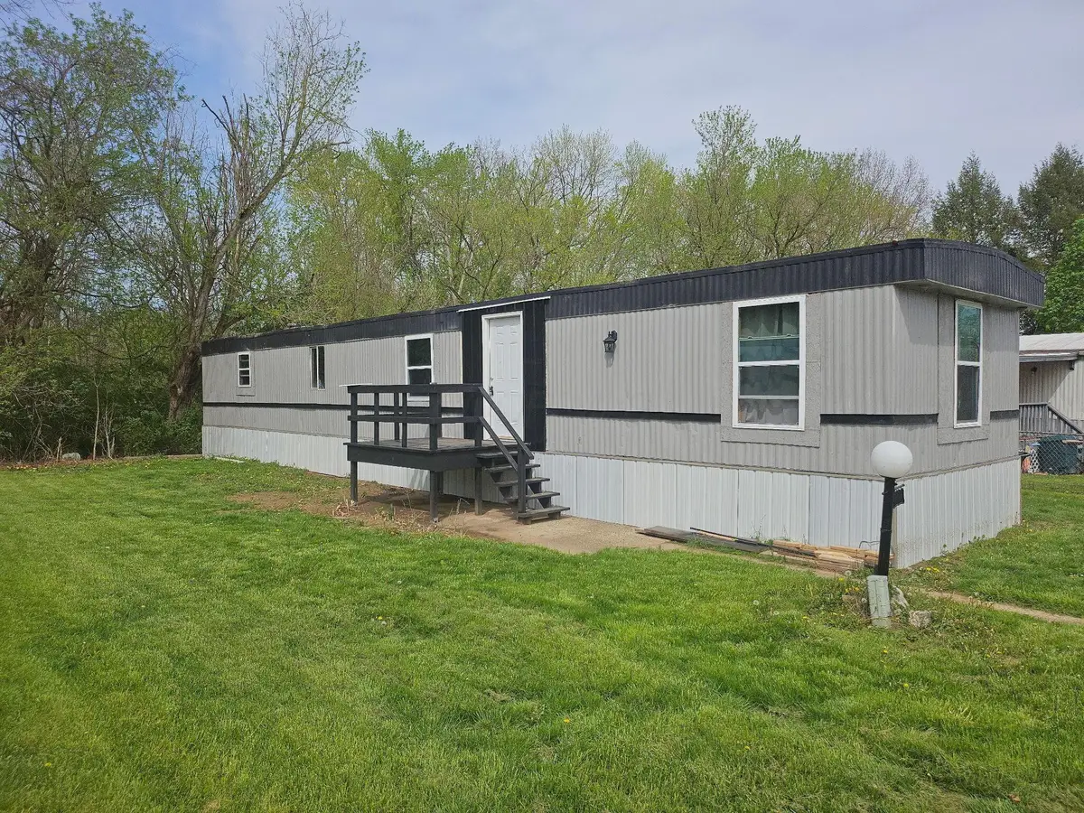 200 Pennock Dr., Beverly, OH 45715 - Image #1