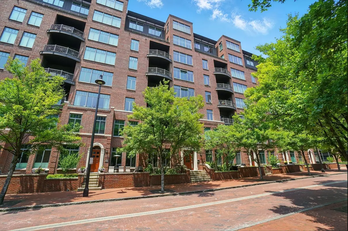 250 Daniel Burnham Square, Columbus, OH 43215 - Image #1