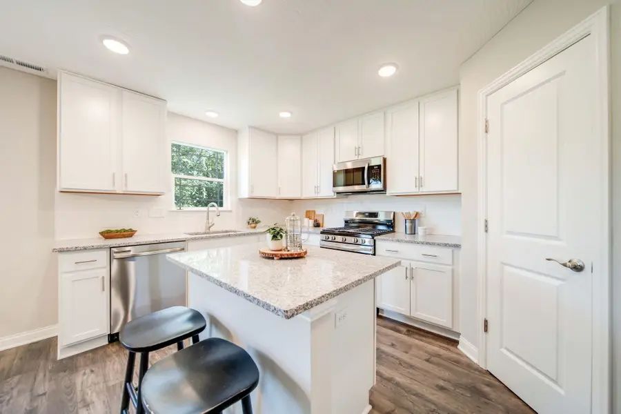 66 Genoa Circle, Commercial Point, OH 43116 - Image #3