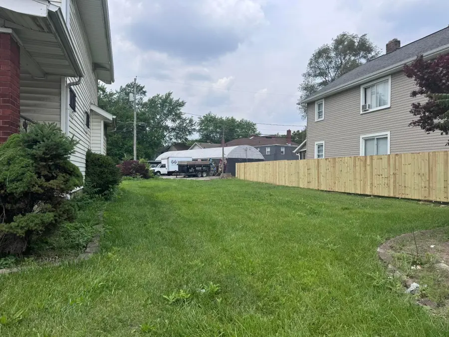 2157 Cleveland Avenue, Columbus, OH 43211 - Image #2