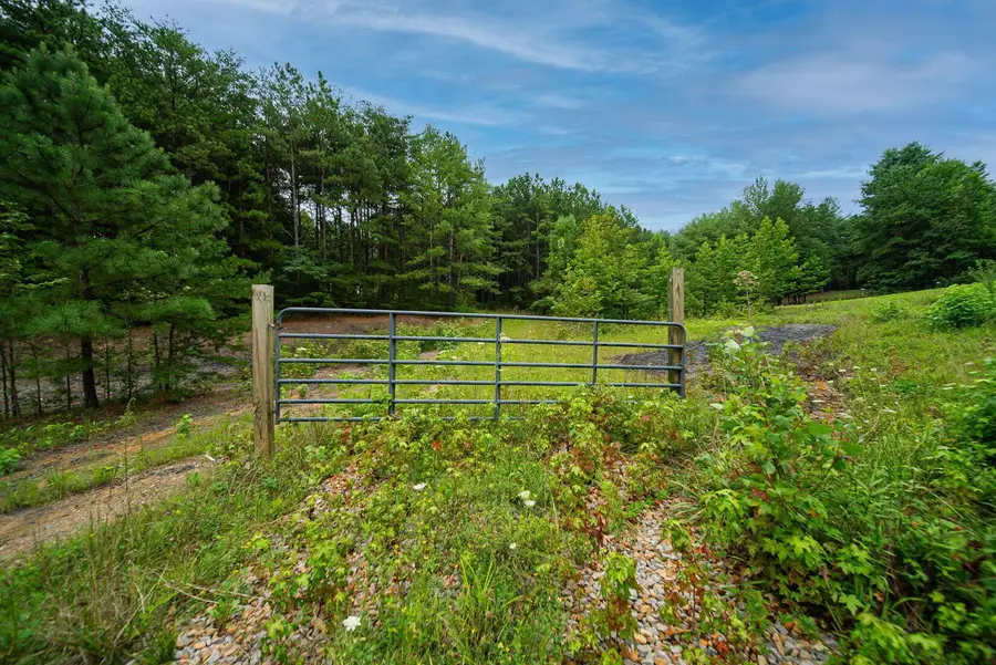 9758 Wesley Chapel Road, Mount Perry, OH 43760 - Image #3