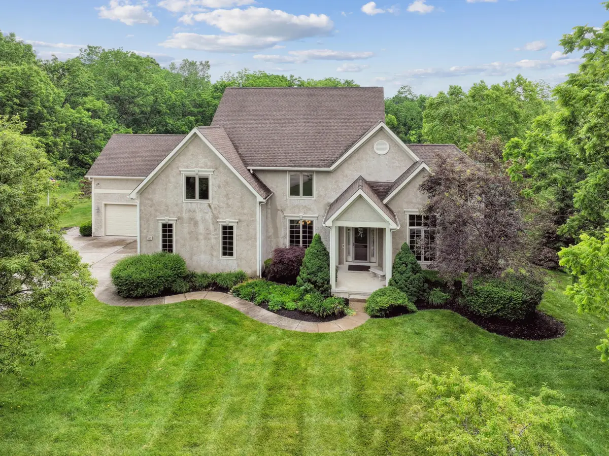 332 Waters Edge Drive, Hebron, OH 43025 - Image #1