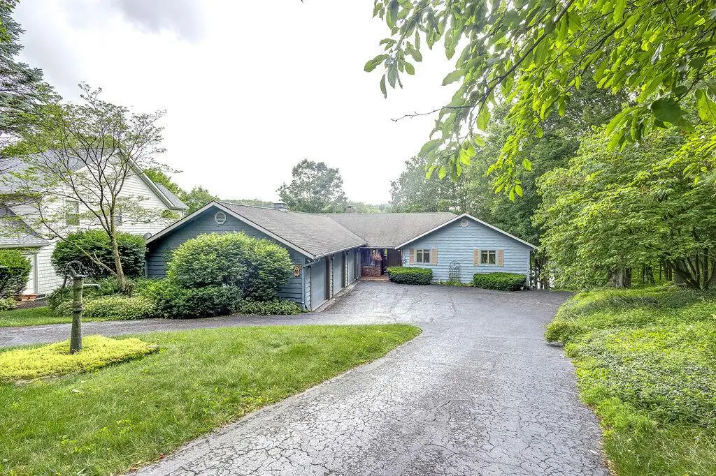 665 Highland Hills Drive, Howard, OH 43028 - Image #1