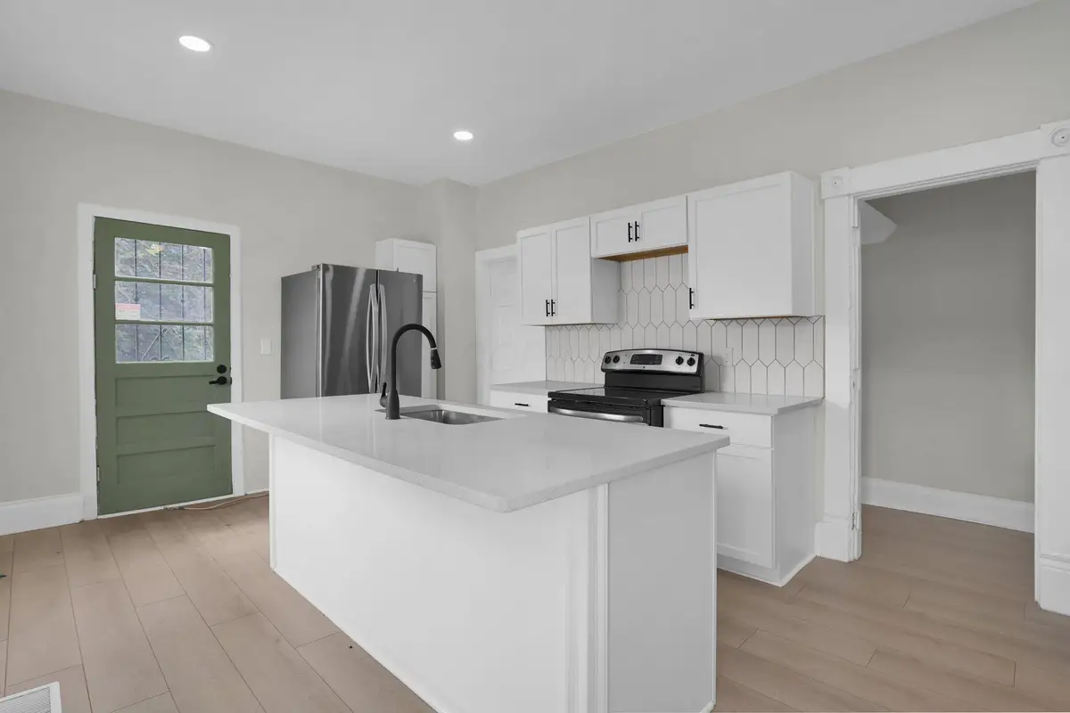 33 N Hartford Avenue, Columbus, OH 43222 - Image #1