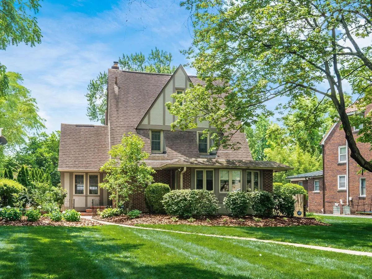 2629 E Broad Street, Columbus, OH 43209 - Image #1