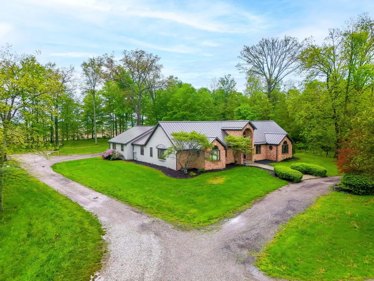 3100 Kropp Road, Grove City, OH 43123 - Image #1