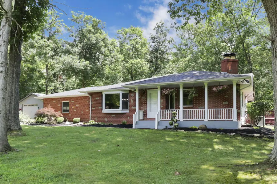 6781 Thoreau Lane Ne, Baltimore, OH 43105 - Image #2