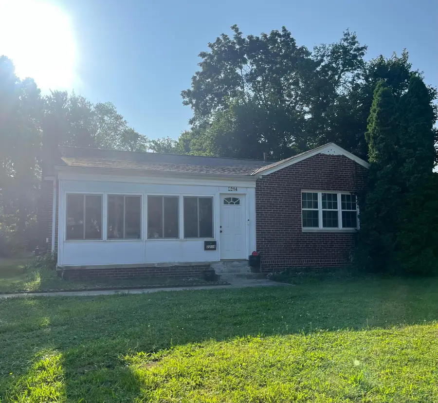 2214 Medina Avenue, Columbus, OH 43211 - Image #2