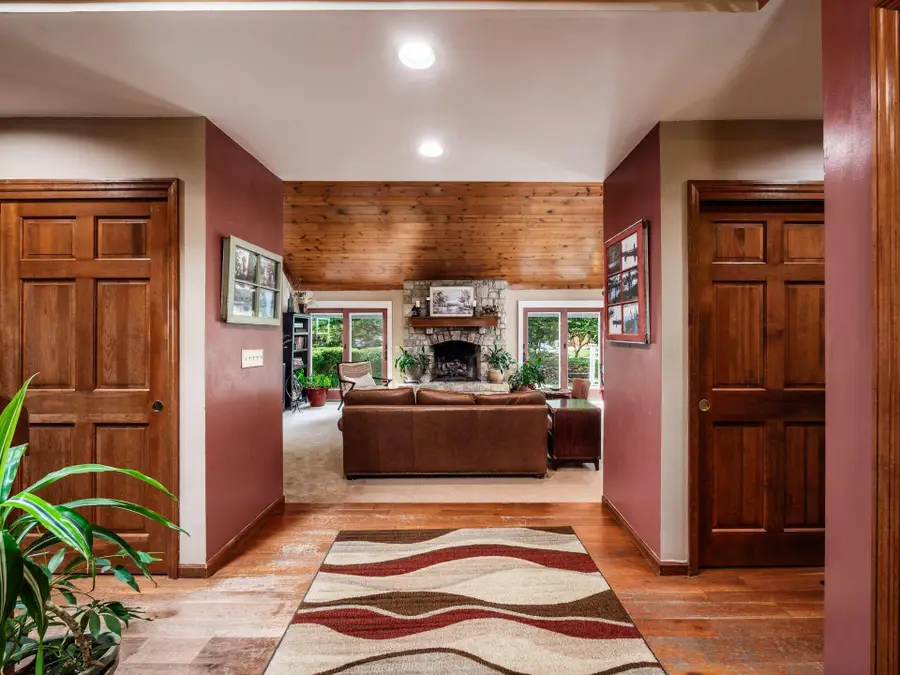 8025 Inistork Drive, Dublin, OH 43017 - Image #3